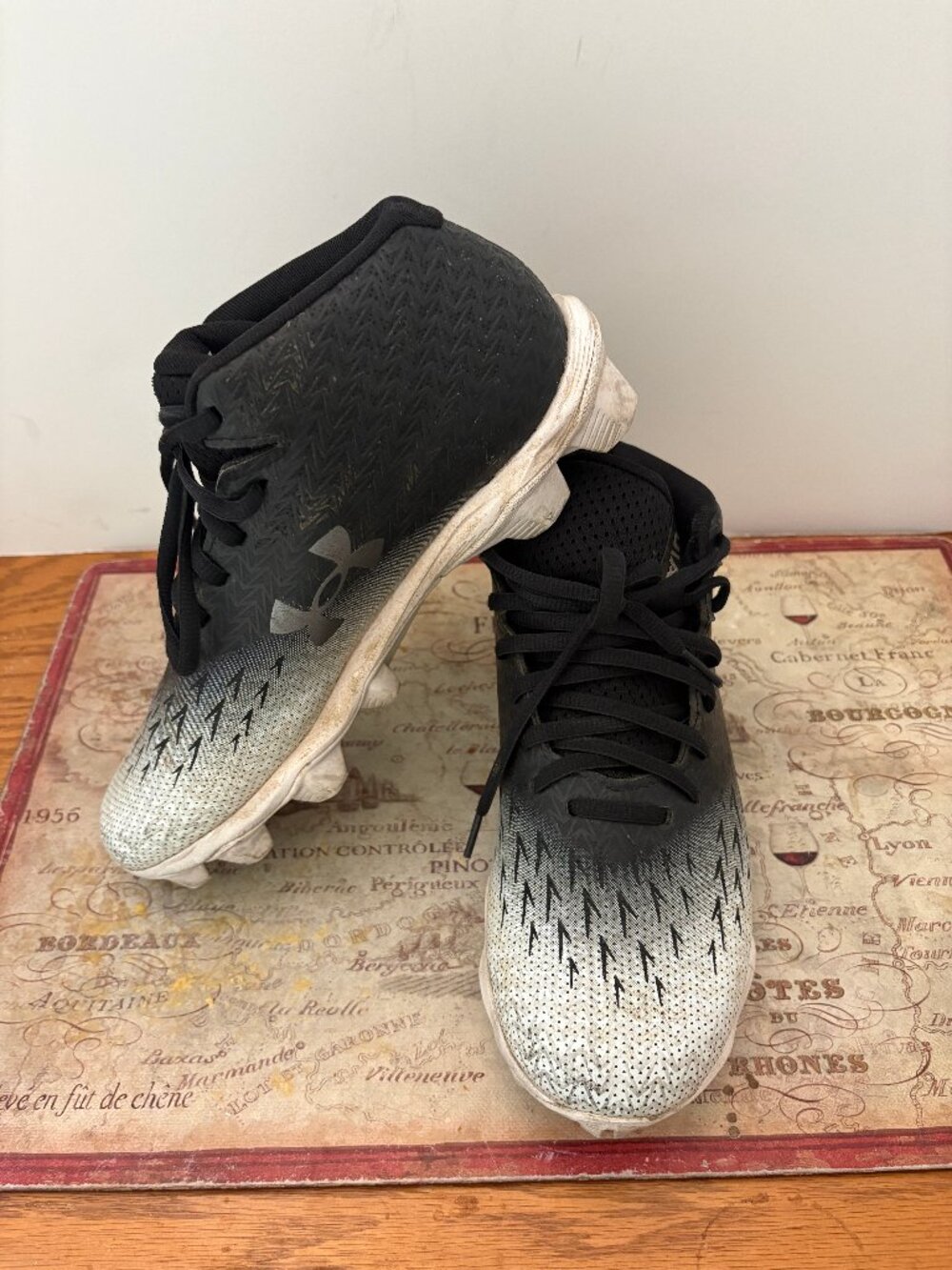 Under Armour Spotlight Franchise RM Football Cleats – Men's Size 7